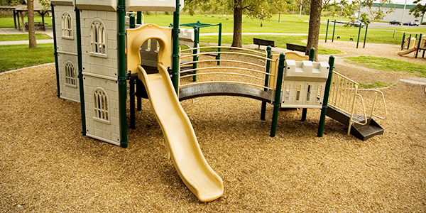 02_600x300_PlaygroundMulch